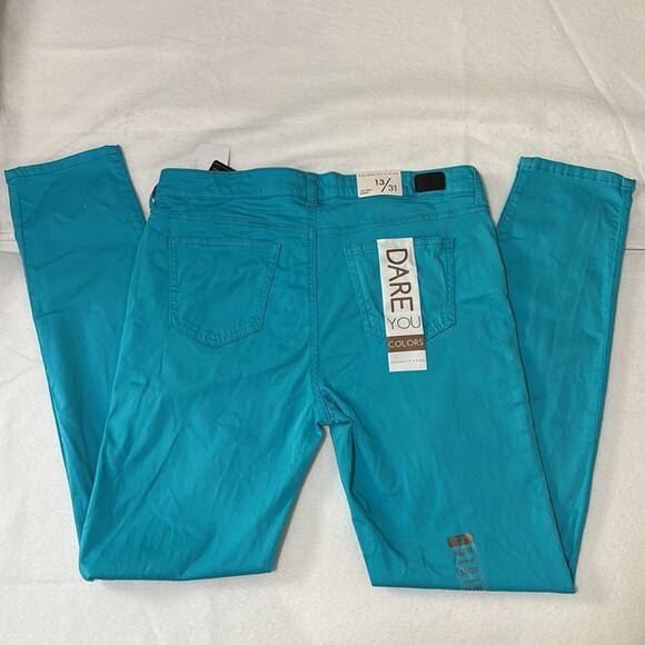 Celebrity Pink Jayden Skinny Pant Junior’s Size 13 Blue New - Picture 4 of 8